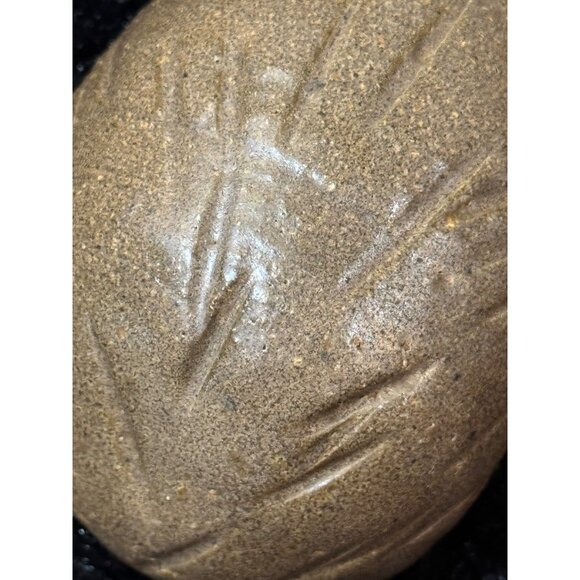 Vintage Handcrafted Brown Ceramic Bud Wall Vase With Leaf Pattern - Picture 3 of 7